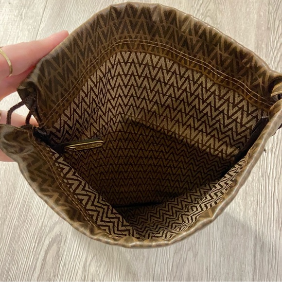 Valentino - Picture 4 of 7